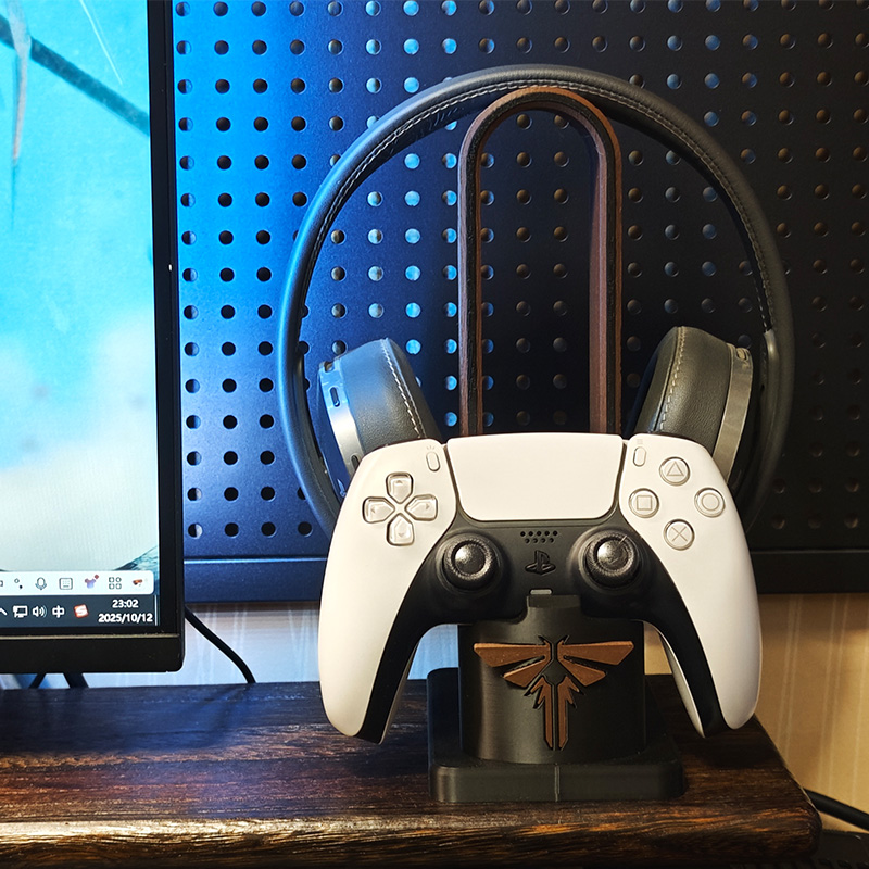 Maniglia Supporto per auricola - Gaming Accessories Logo recensione e prezzo